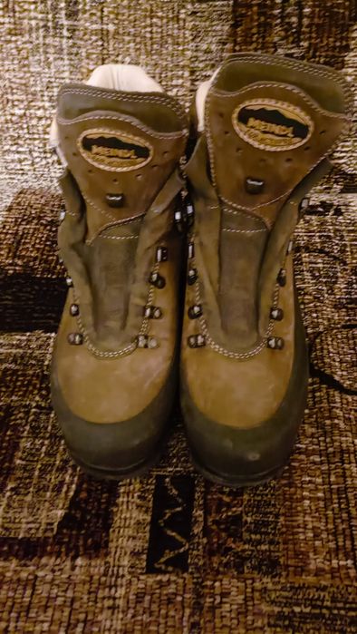 Bocanci Meindl Himalaya ,mărimea 42I