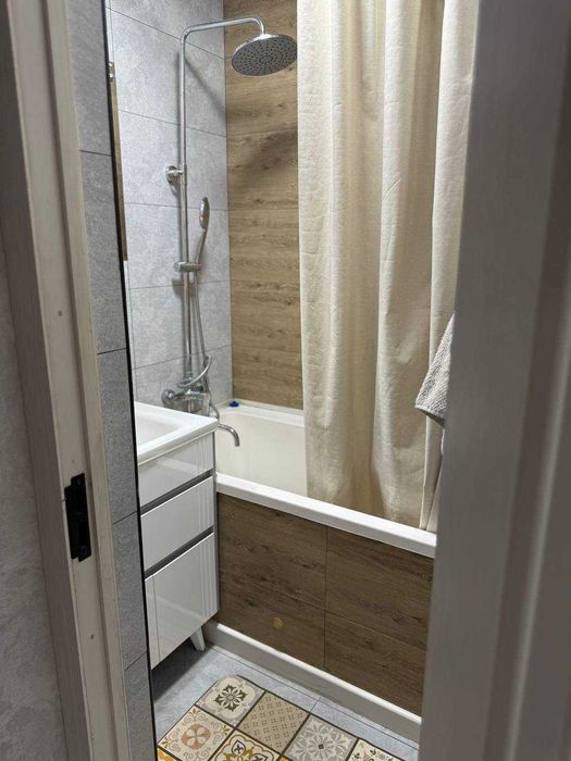 Продаётся 2-комнатная квартира от СОБСТВЕННИКА | Фархадский рынок