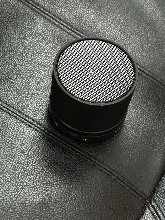 Преносима колона за музика