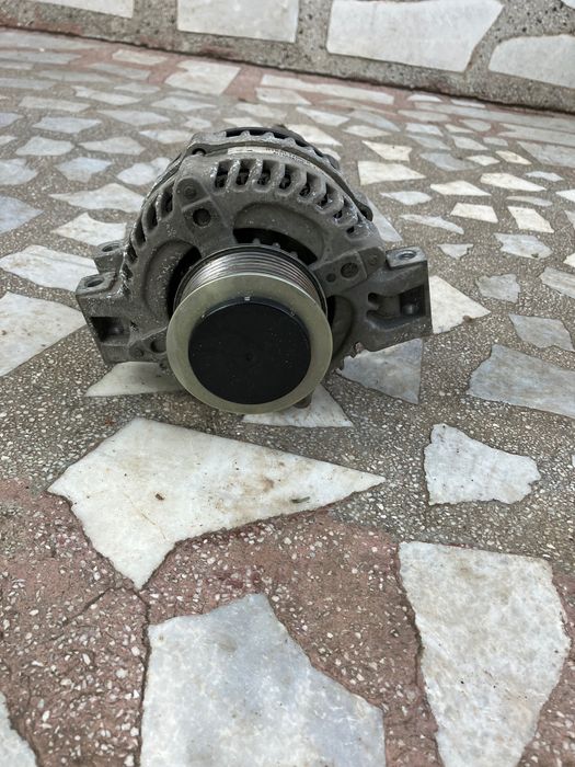 Алтернатор за Хонда