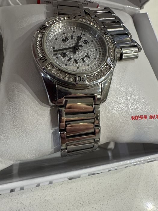 Часовник Miss Sixty Нов