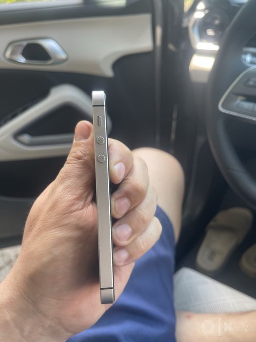 Продам Iphone 5S