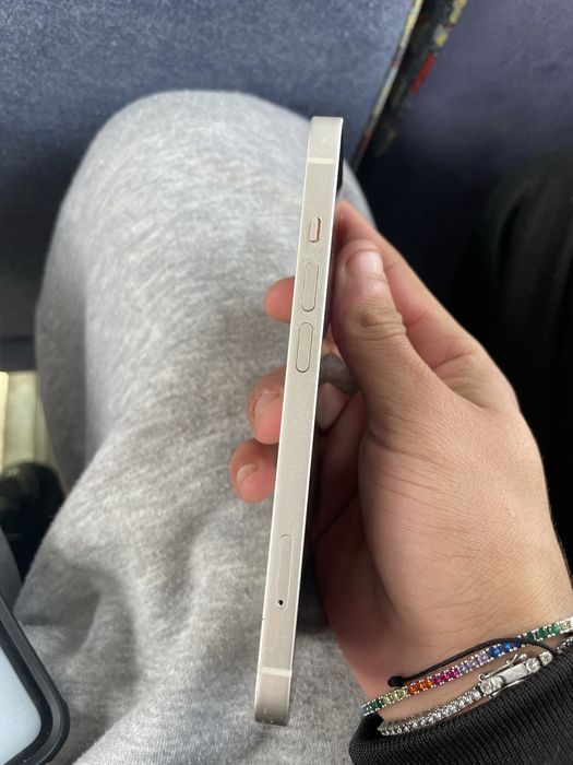 Vând Iphone 14 simplu , sanatatea la baterie 86