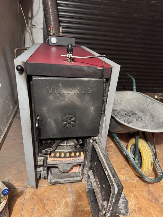 (REZERVATA) Centrala pe lemne VIADRUS