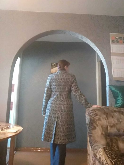 Пальто женское, продаю