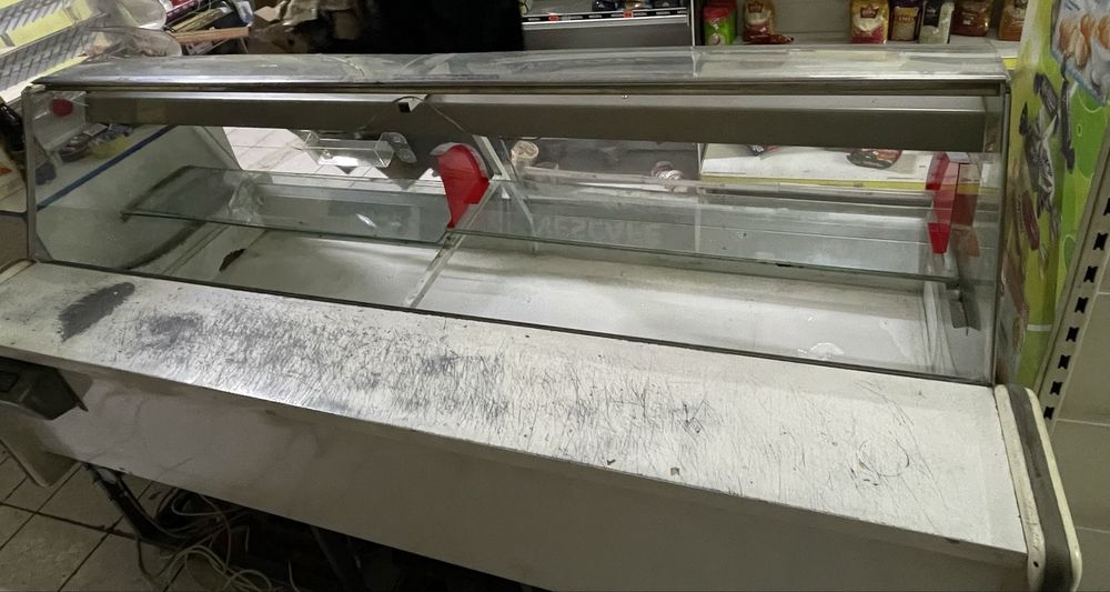 Холодильник витринный бу