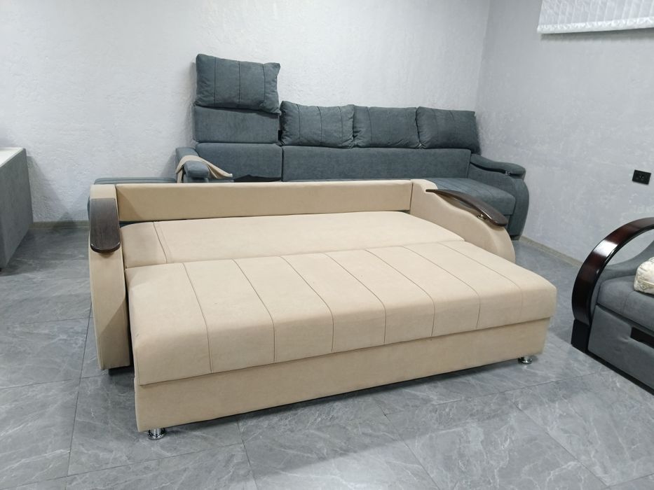 Акция Продам шикарный диван