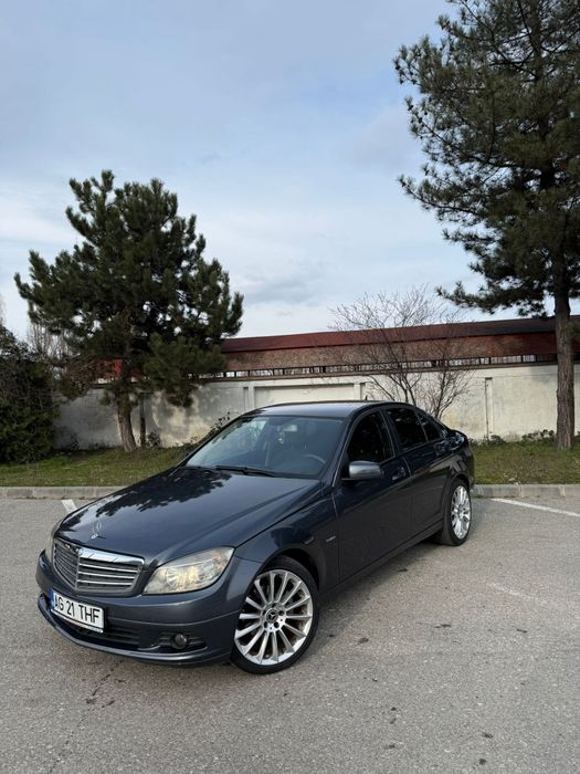 Mercedes Benz  C 180 Cdi Fab 2010/08