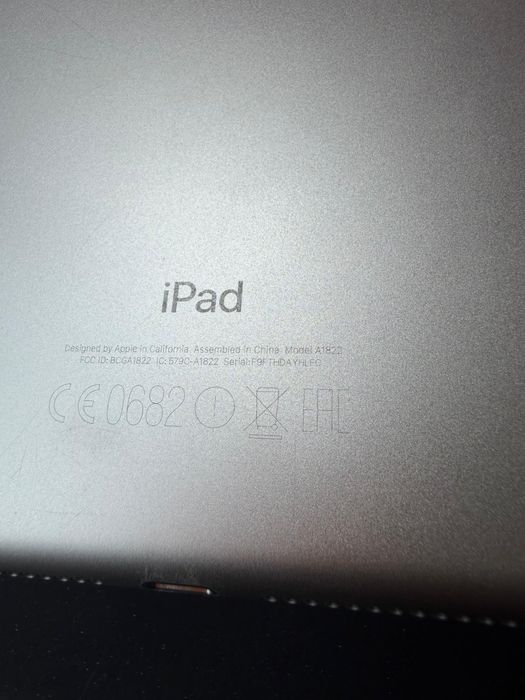 Tabletă Apple iPad Gen 5 Wifi(2017), Argintiu, 9.7", Memorie 32GB, iPadOS 16.7.16