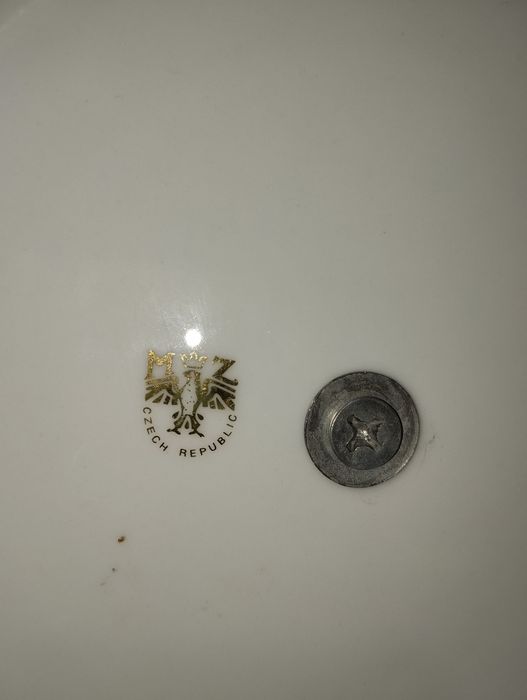 Этажорка  и  сервиз