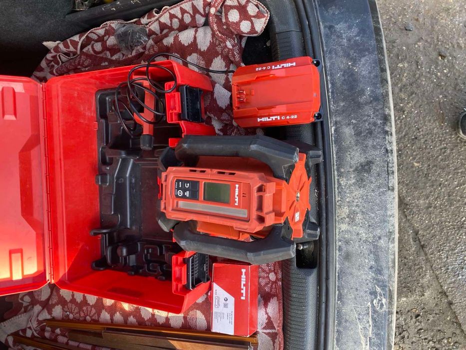 Продавам лазерен нивелир ротация на HILTI PR40-22