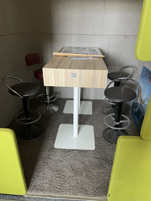 Cabina negociere (Bene Toguna Square)