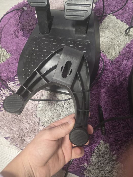 Volan Gaming Ferrari cu padele si 2 pedale