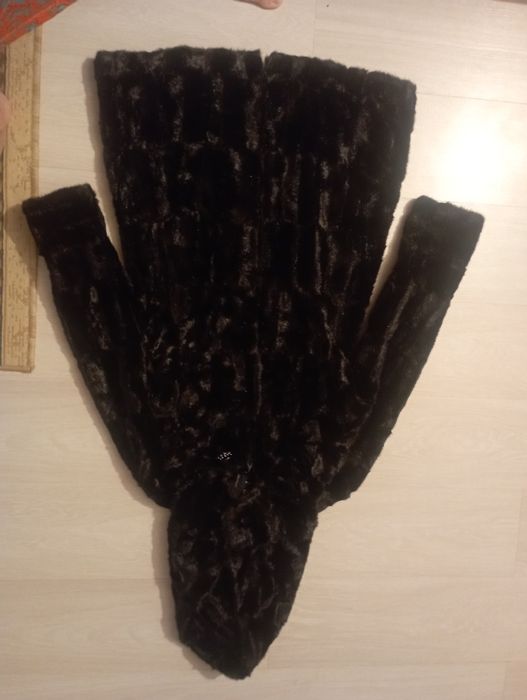 Шуба исскуственная 42 размера