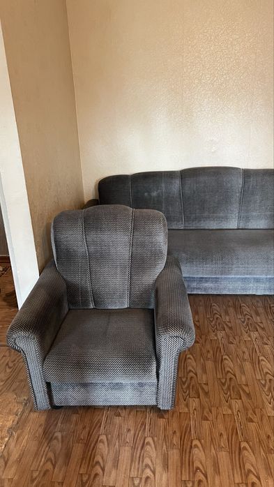 Диван и кресла продаем