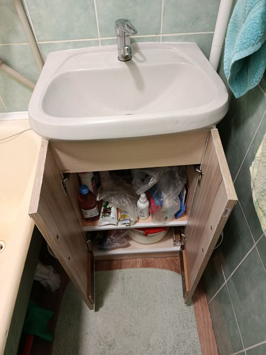 Продам раковину с тумбочкой