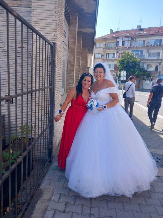 Булченски рокли малка и голяма