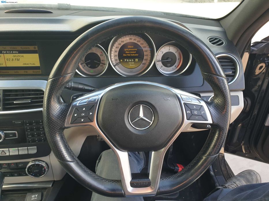 Volan Piele Perforata 3 Spite cu Comenzi si Padele FARA Airbag Mercedes Clasa C Class W204 NFL Non Facelift 2007 - 2011 [Q0085]