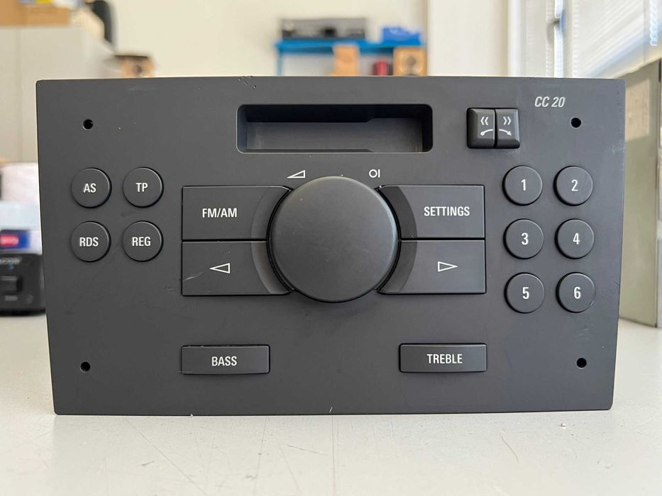 Оригинални автомобилни радио-касетофони