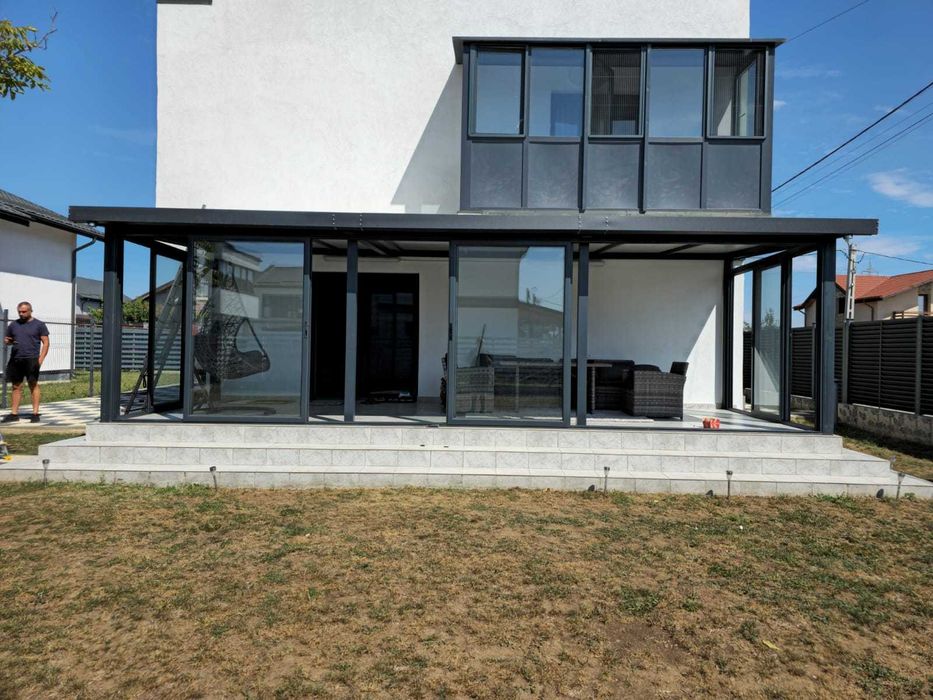 Acoperis cu panou sandwich sau sticla,structura aluminiu