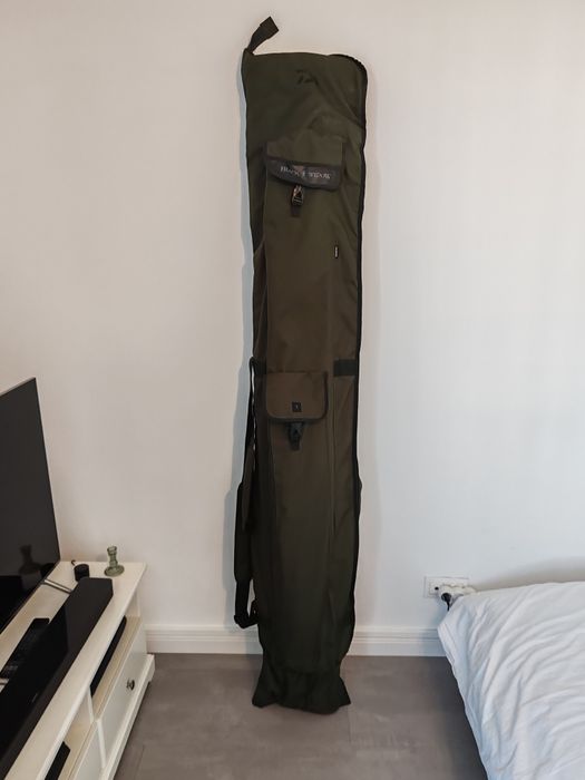 Vând husa lansete daiwa