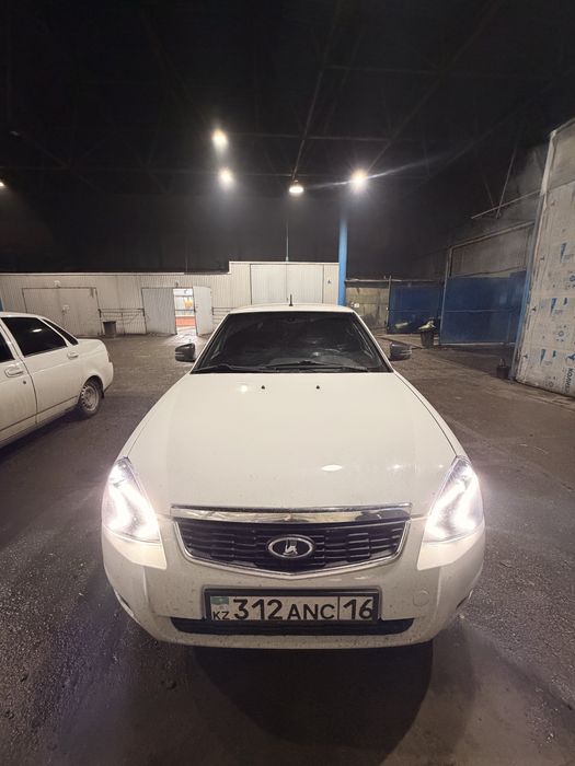 Фары приора 2 состояния хорошое ………………………………………………………………………………………………