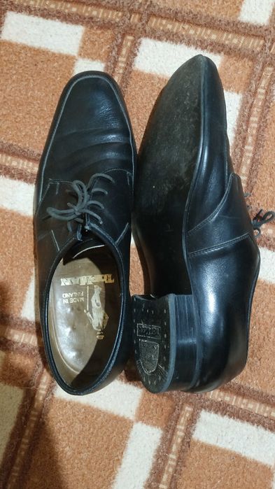 Продам туфли кожа (43раз.)