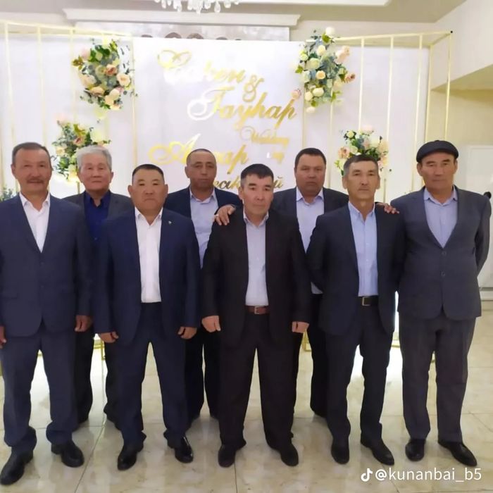 Канарейка самка мозайка