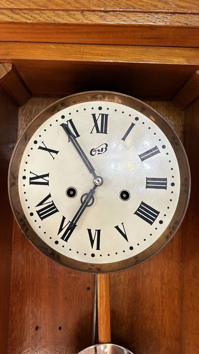 Продаётся настенные часы ОЧЗ времён Ссср