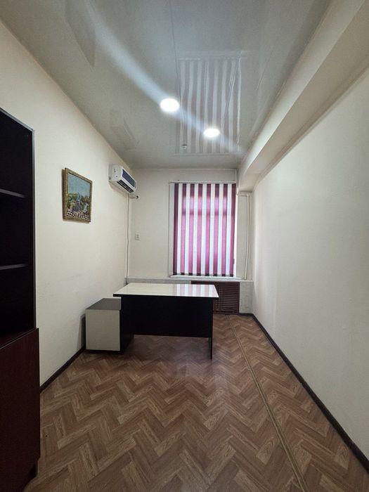 Чиланзарский район. Узбек фильм сдаются офисы от 10 до 100м2 с мебелью