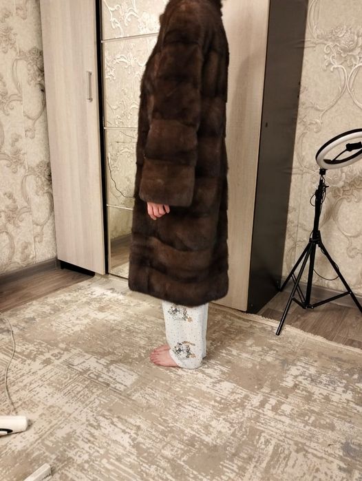 Продам норковую шубу
