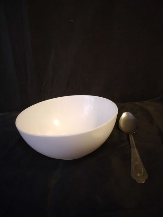 Тарелка, миска глубокая