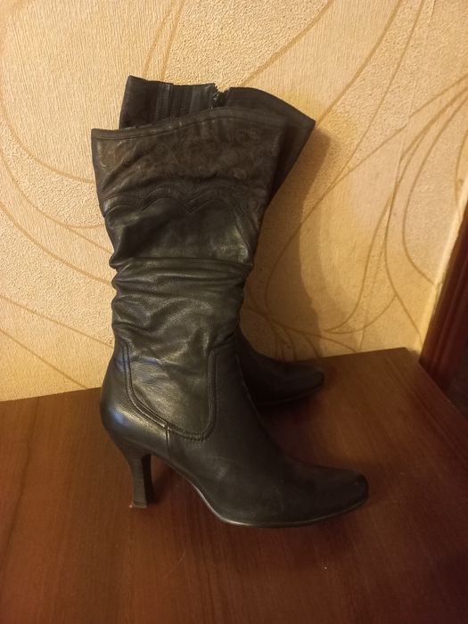 Продам  сапоги женские