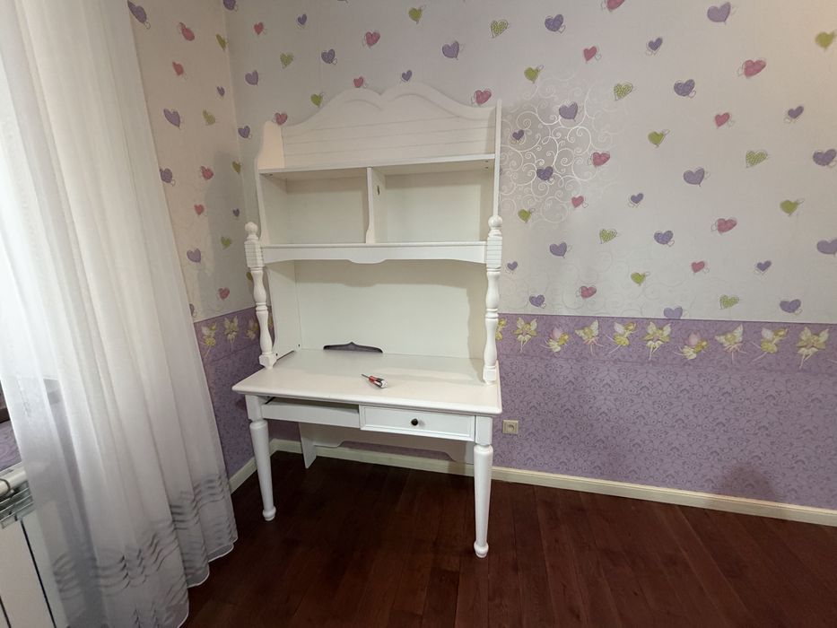 Продвм писменный стол