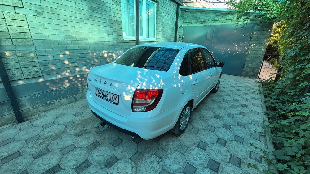 Lada Granta 2023 газ бензин