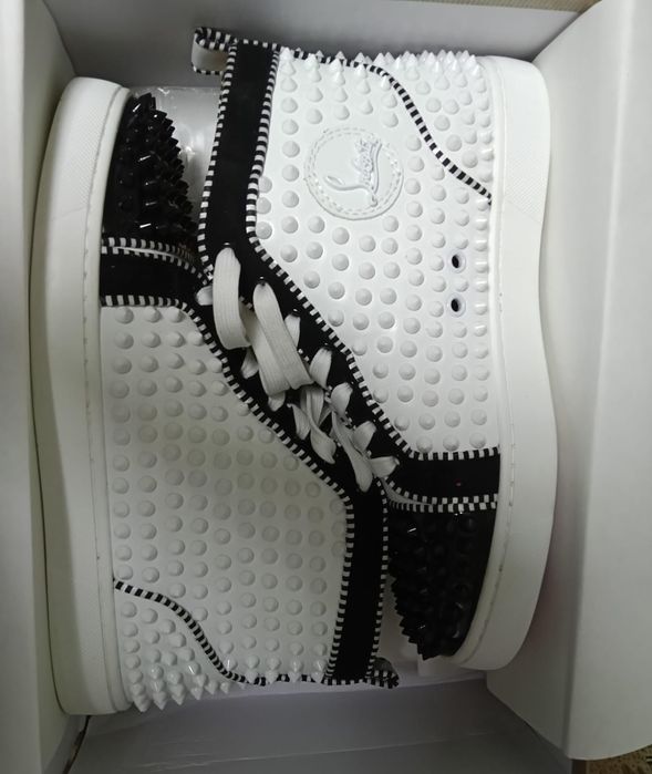 Лабутены новые 23000тг