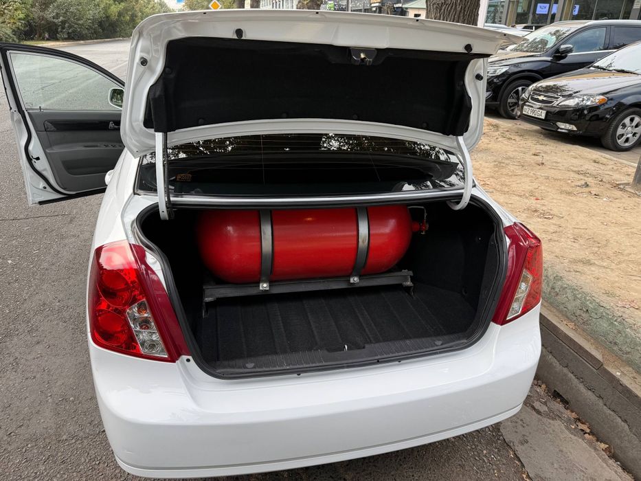 Gentra 3-Poz Avtomat Gazi bor Kraska Toza Xolati Zor Kreditga !