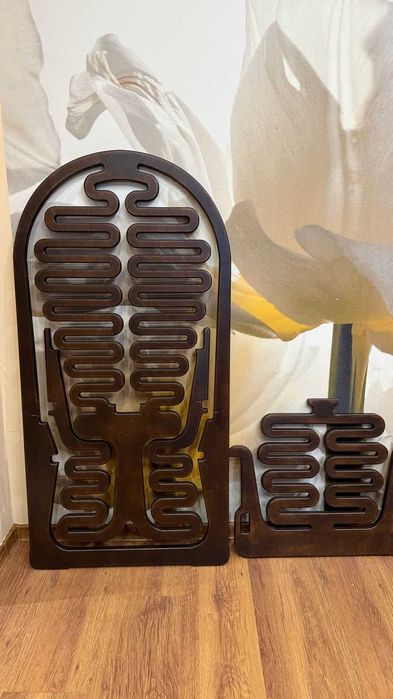 Продаются эксклюзивные стулья ручной работы.