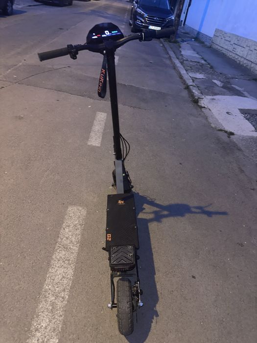 Trotineta Kukirin G2 2025