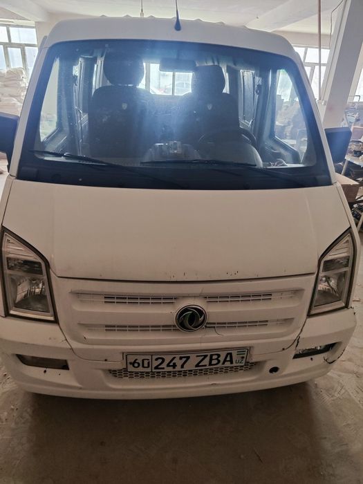 Dangfeng van sotiladi