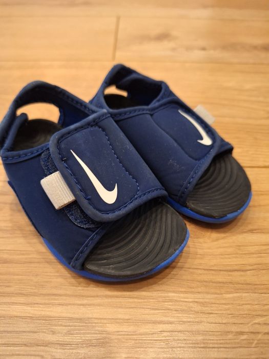 Летни сандали Nike