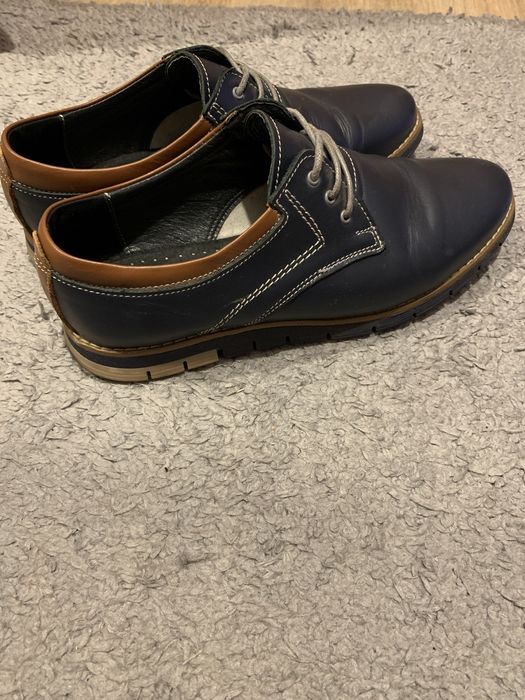 Pantofi bărbătești
