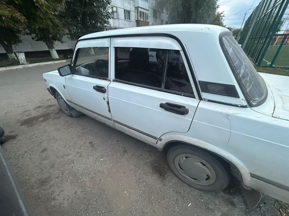 Продам ваз 2105