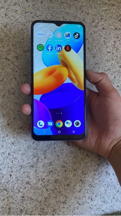 Продам телефон виво