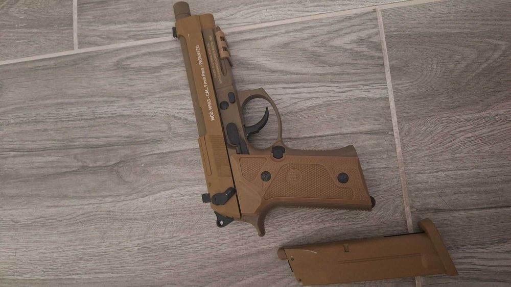 Replica pistol M9 A3 CO2 Umarex Dark Earth Airsoft