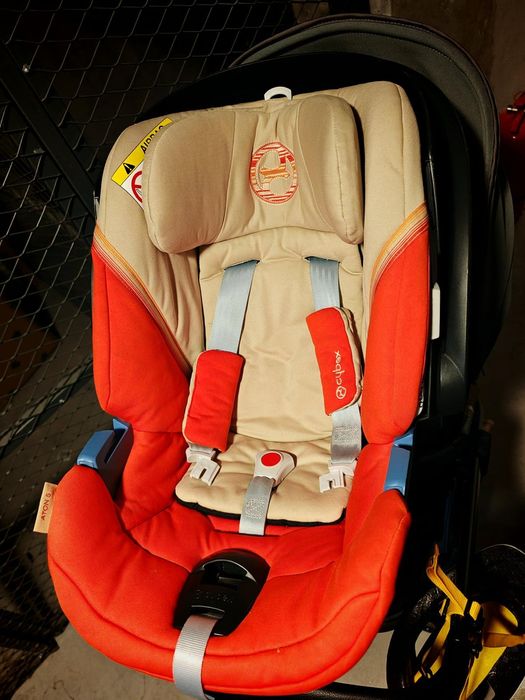 Scoică Cybex cu isofix și accesorii
