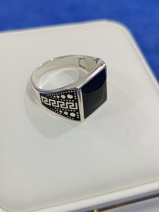 Мужская серебряная кольцо,размер 21,5 вес 7,50 Проба 925 Версаче
