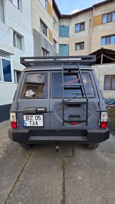 Vând Nissan Patrol Y60