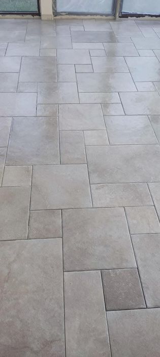 Amenajări interioare si exterioare