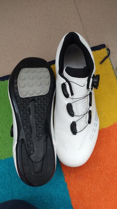 Incaltari ciclism mariea 43, pentru pedale plate si platforma